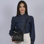 Petra Small Signature